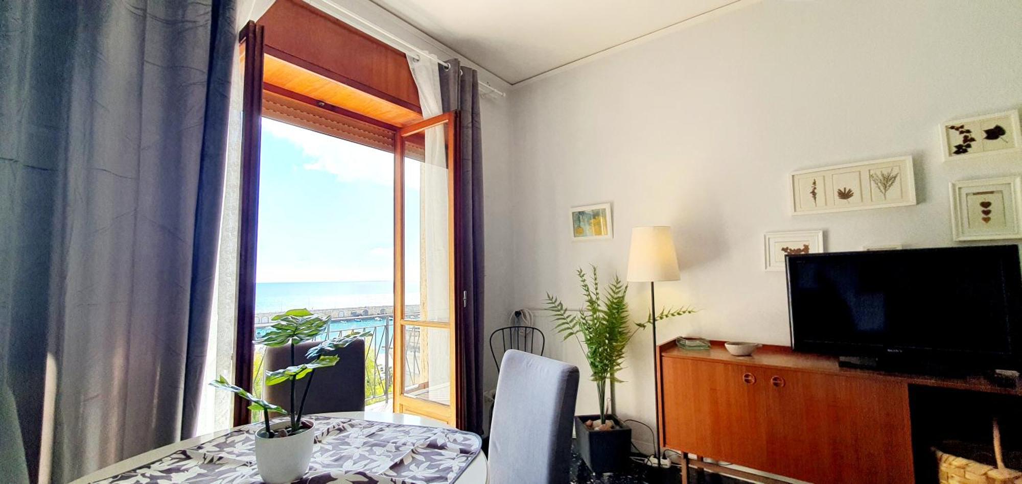 Casa Al Castello Apartment ไมยอรี ภายนอก รูปภาพ